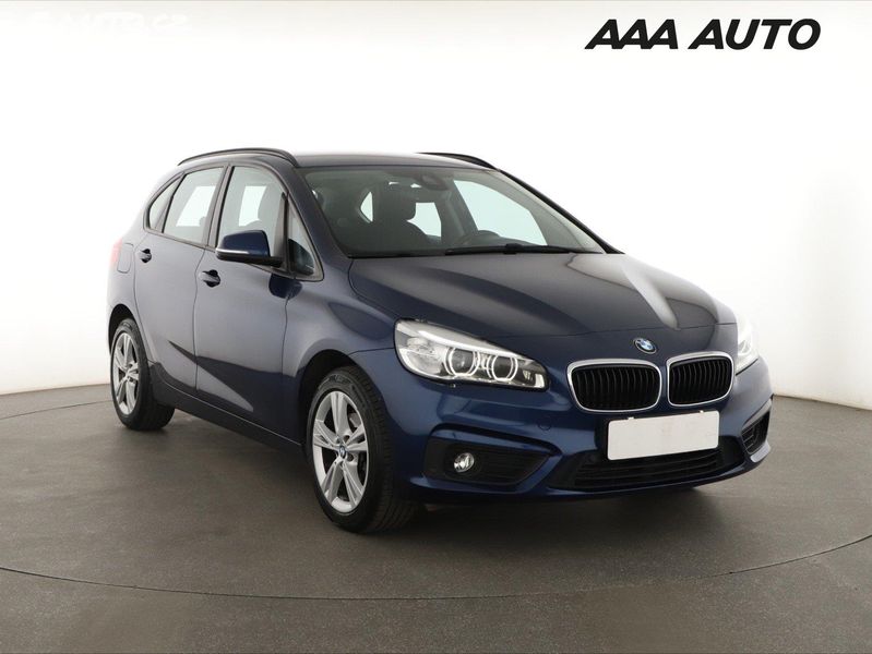 BMW Řada 2, 218i Active Tourer, Automat